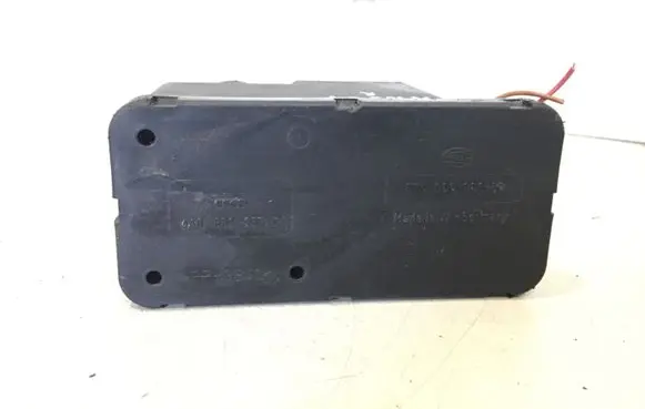 Audi 100 S4 C4 Central locking vacuum pump 4A0862257C 8TN00689300
