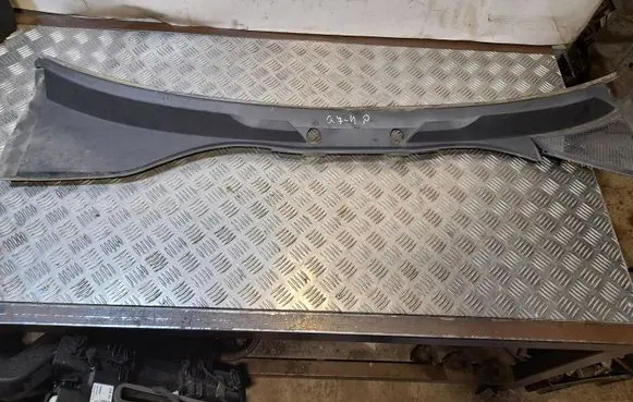 Audi Q7 4L Wiper trim 4L1819401