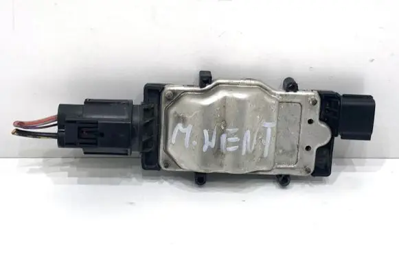Ford Kuga II Fan control module 1137328684