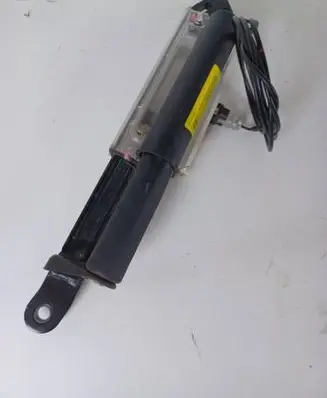 Mercedes-Benz SL R230 Convertible roof main ram cylinder A2308600335