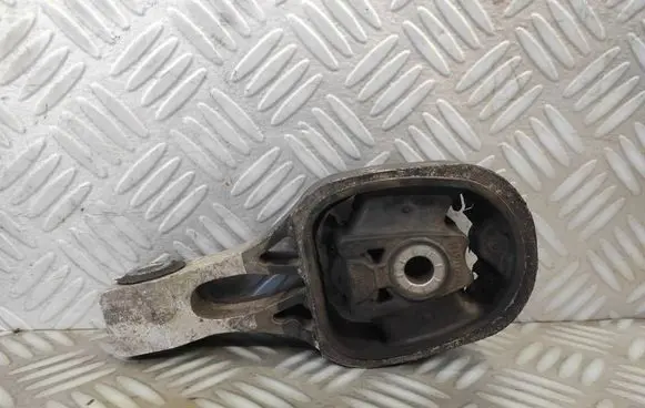 Peugeot 208 II Engine mount bracket 9824116780
