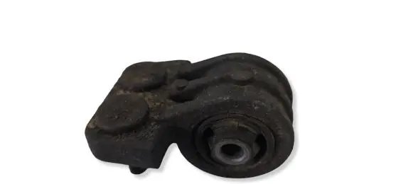 Volvo S60 Engine mount bracket 9445335
