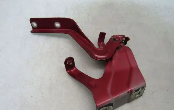 Nissan Leaf II (ZE1) Engine bonnet/hood hinges