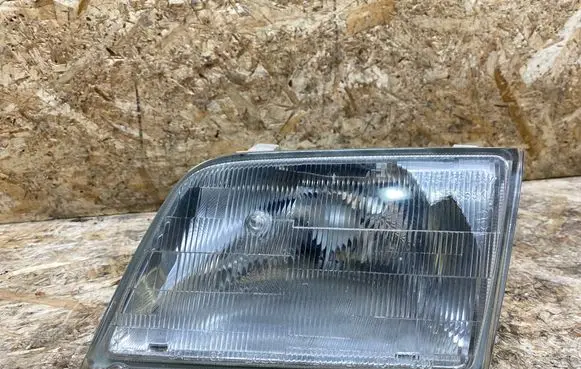 Mercedes-Benz SL R129 Headlight/headlamp 1305321089 1305621267