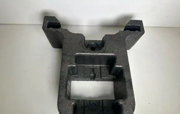 Ford Mustang VI Spare wheel section trim FR3B17009BD
