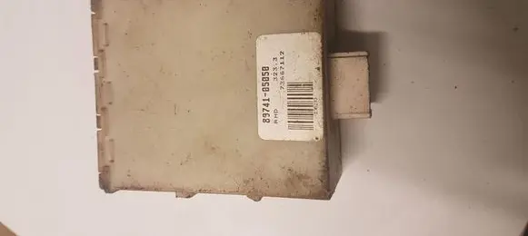 Toyota Avensis T250 Door control unit/module 8974105050 73667112