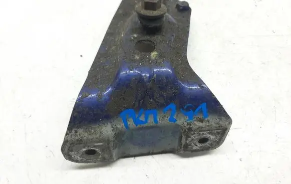Volkswagen Golf V Fender mounting bracket 1K6821135