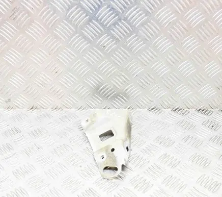 Fender mounting bracket