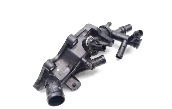 Renault Clio IV Thermostat/thermostat housing 110608635R