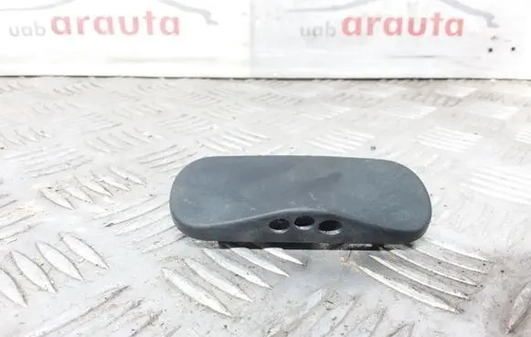 Audi Q3 8U Windshield washer spray nozzle 8U0955987A 130110B