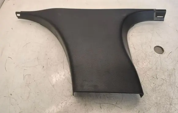 Jeep Grand Cherokee (B) pillar trim (bottom) 100984030BLR
