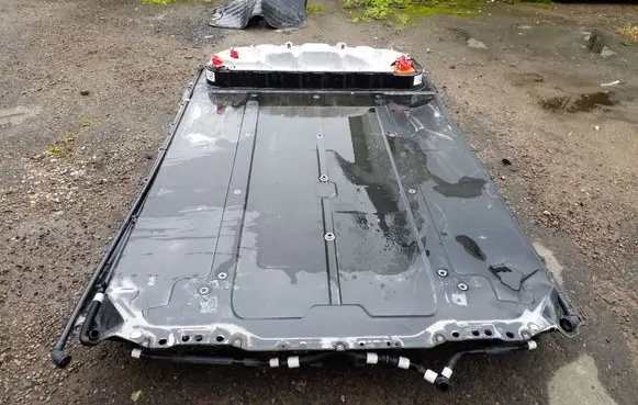 Tesla Model 3 Hybrid / electric car battery 1104432-00-M