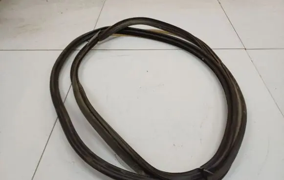 Toyota Corolla E120 E130 Trunk rubber seal (body) 