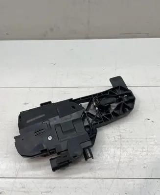 Front door exterior handle/bracket