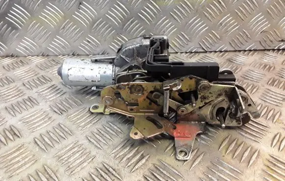 Mercedes-Benz E W210 Tailgate/trunk/boot lock/catch/latch 0390201678 A0390201678