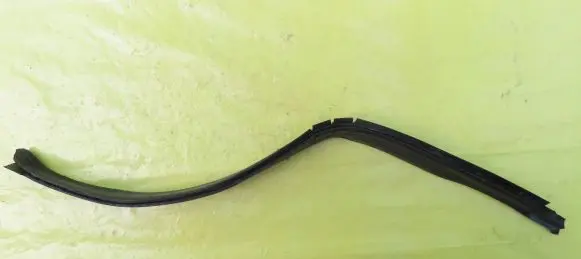 Mercedes-Benz C W204 Engine compartment rubber A2046280798