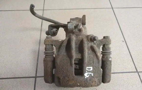 Opel Vivaro Rear brake caliper