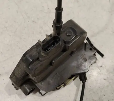 Renault Megane II Front door lock 0209040510