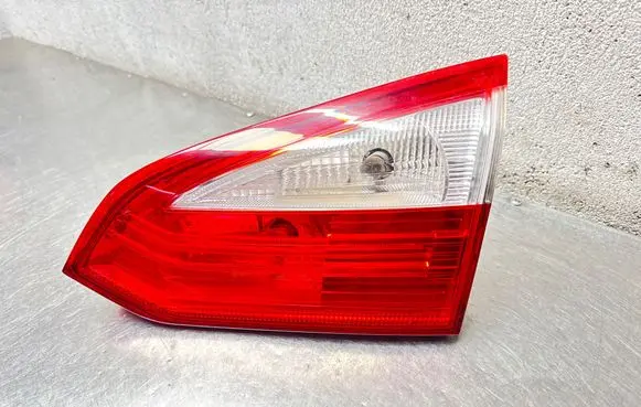 Ford Focus Tailgate rear/tail lights BM5113A602DB 14082011 TMK9329