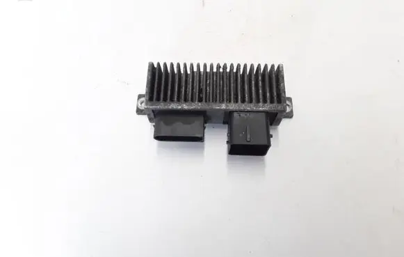 Renault Scenic III - Grand scenic III Glow plug pre-heat relay 8200558438