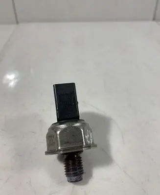 Fuel pressure sensor
