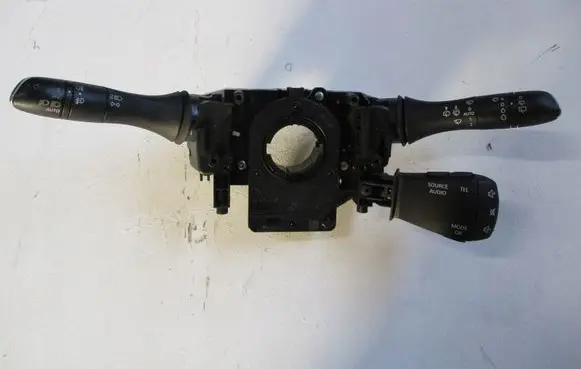 BMW 2 Active Tourer U06 Central console control unit 255678341R