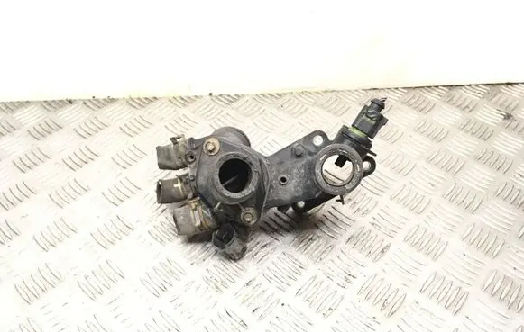 Thermostat/thermostat housing