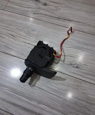 Renault Clio III Light switch 88102002