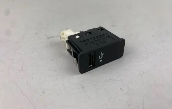 USB socket connector
