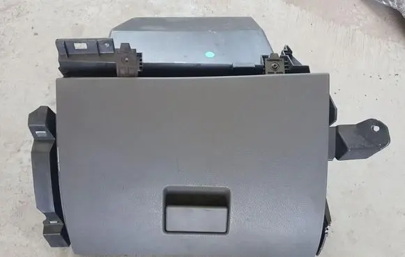 Ford Focus C-MAX Glove box