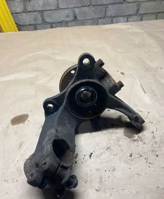 Volkswagen Transporter - Caravelle T5 Front wheel hub