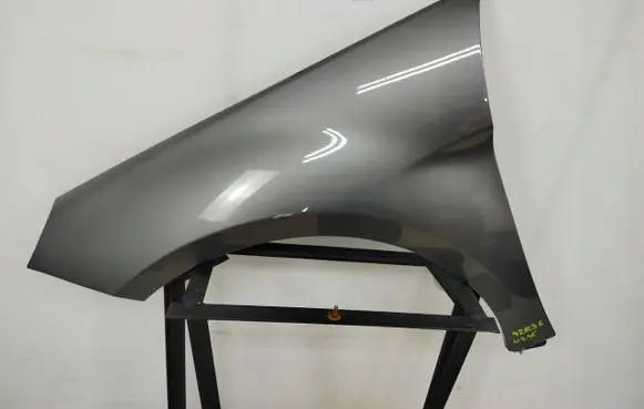 Mercedes-Benz B W245 Fender 