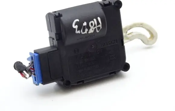 Audi A8 S8 D3 4E Air flap motor/actuator 4E0820511 0132801323