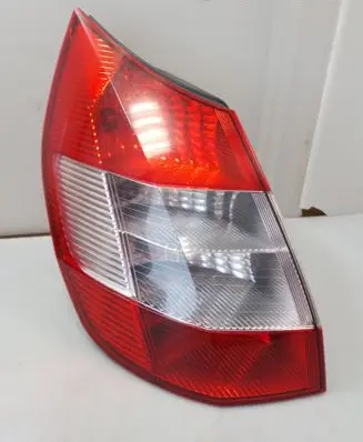 Renault Scenic II - Grand scenic II Rear/tail lights 8200127704 2SK00865901