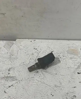 BMW 5 E39 Coolant temperature sensor 13621703993