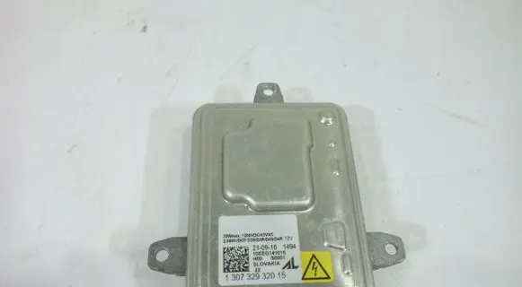 Chrysler Pacifica Headlight ballast module Xenon 130732932015