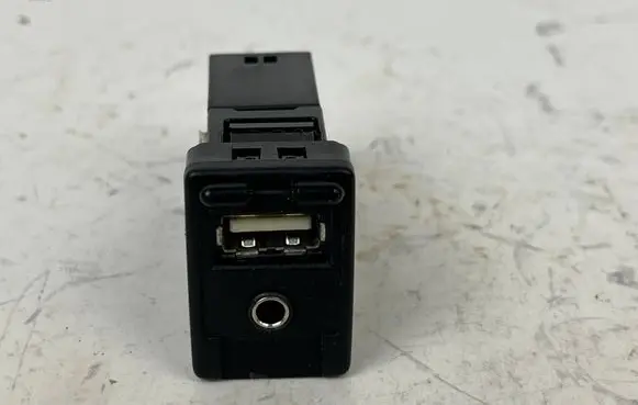 Toyota Mirai USB socket connector 