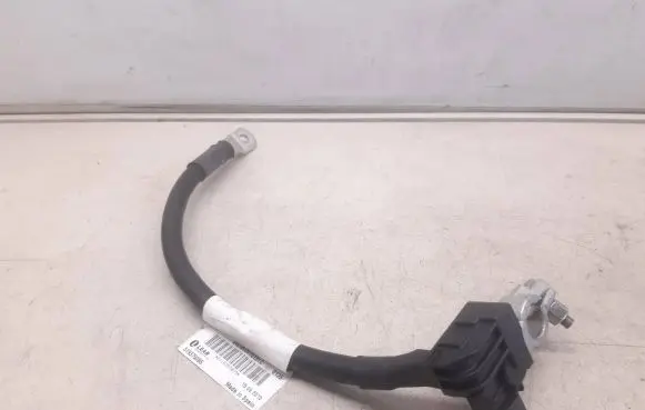 Audi A6 S6 C6 4F Positive cable (battery) 8K0915181C 5193750B6