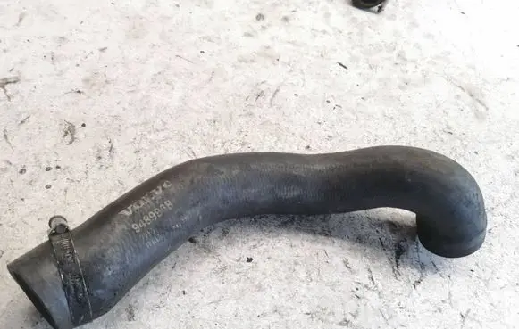 Volvo V70 Intercooler hose/pipe 9489968