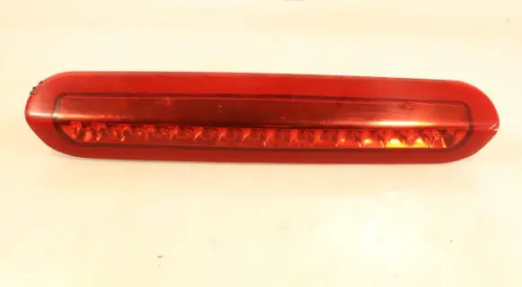 KIA Sportage Third/center stoplight 