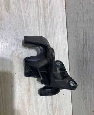 Nissan Juke II F16 Gear shift cable bracket 344142652R