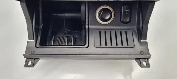 Mercedes-Benz E W210 Ashtray (front) 