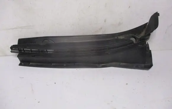 Mitsubishi Outlander Wiper trim 7405A435