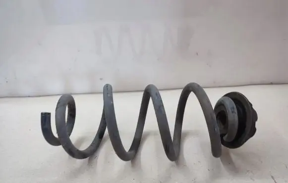 Nissan X-Trail T32 Rear coil spring