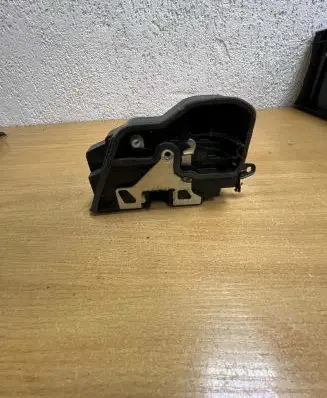 BMW 3 F30 F35 F31 Coupe door lock (next to the handle) 053702 F4836