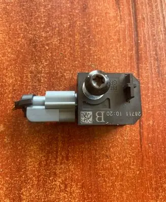 Chevrolet Orlando Airbag deployment crash/impact sensor 13502577 15BD1E57B