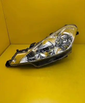 Peugeot 4007 Headlight/headlamp 