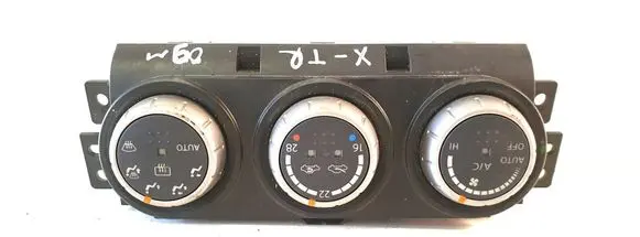 Nissan X-Trail T31 Air conditioner control unit module 