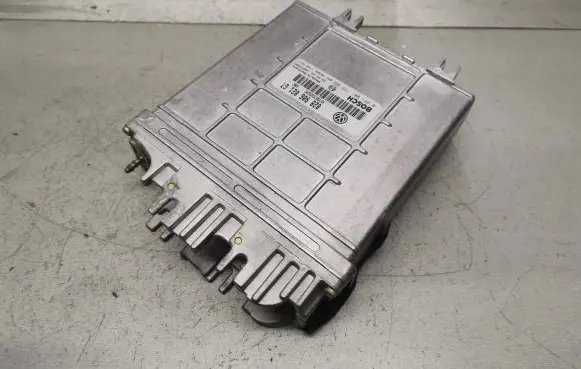 Volkswagen Sharan Engine control unit/module 028906021GT 0281001735