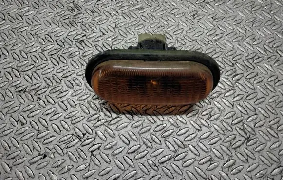 Renault Master II Front fender indicator light 7700847333